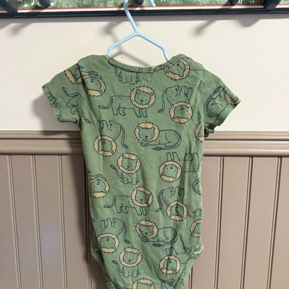 Carter's Short Sleeve Onesie | 24M | Green Lion Print - Picture 2 of 2